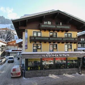 Bed & Breakfast Heli's, Saalbach-Hinterglemm